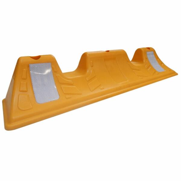 TOPE DE PARQUEO TIPO STOPPER<br>WHEEL STOPPER